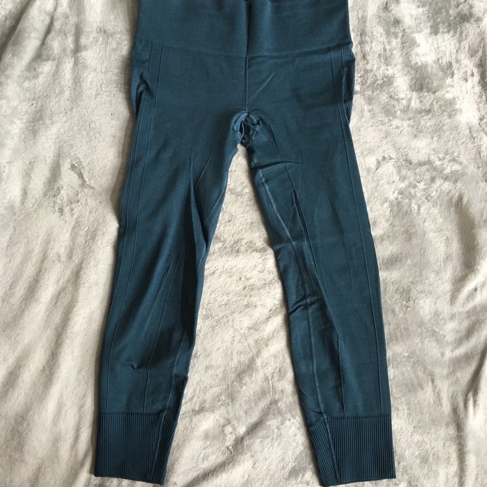 Lululemon Ebb to Street Pant